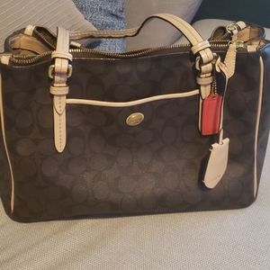 COACH Tote